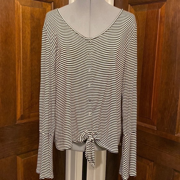 Arizona Jean Co. Long Sleeve Striped Knotted Tie Bottom Bell Cuffs Top - Picture 1 of 7
